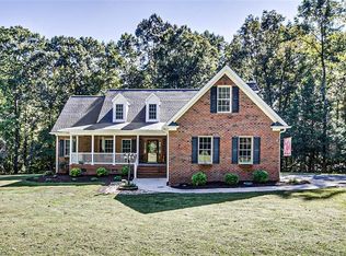 3247 Grange Hall Rd, Asheboro, NC 27205