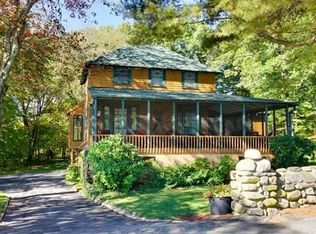 81 Barton Rd, Stow, MA 01775