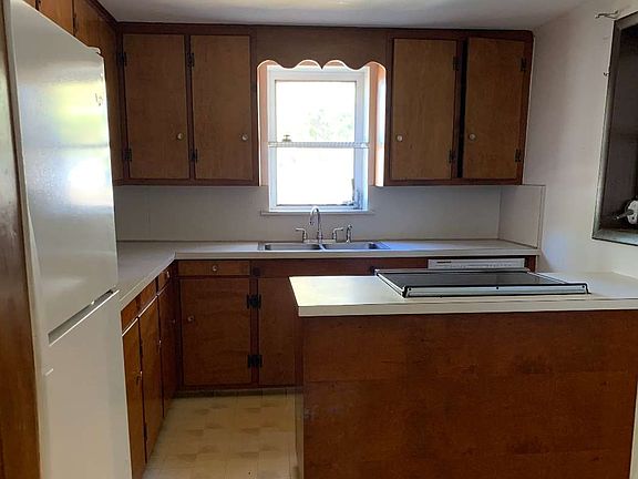 2nd image of 2653 SW State Road 47