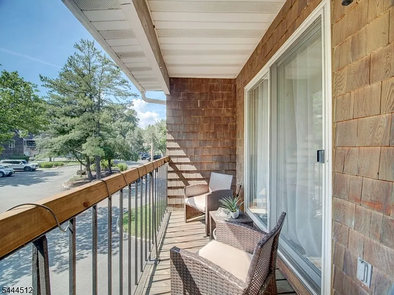 4 Tulip Cres #2B — Photo 24