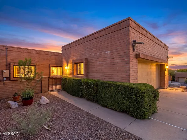 1950 W Ashbrook Dr, Tucson, AZ 85704