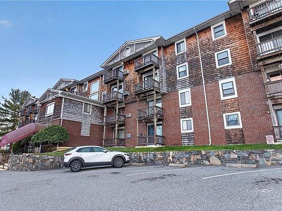 3rd image of 1190 Charles St APT 15