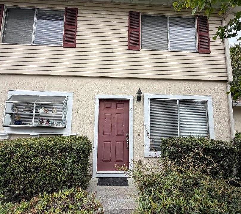 1st image of 2561 El Portal Dr APT C