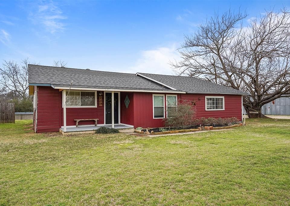 1st image of 207 County Road 4856