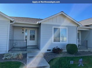 323 S Haskell St, Central Point, OR 97502