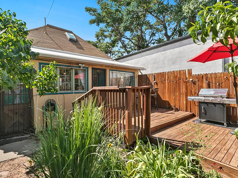 724 Lipan St — Photo 25