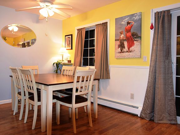 5th image of 9 Donna Ct APT 10
