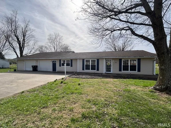 1905 E Schulze Rd, Vincennes, IN 47591
