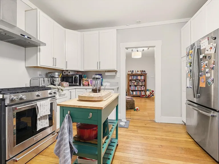 729 Jaeger St — Photo 2