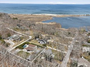 28 Red Creek Rd, Hampton Bays, NY 11946