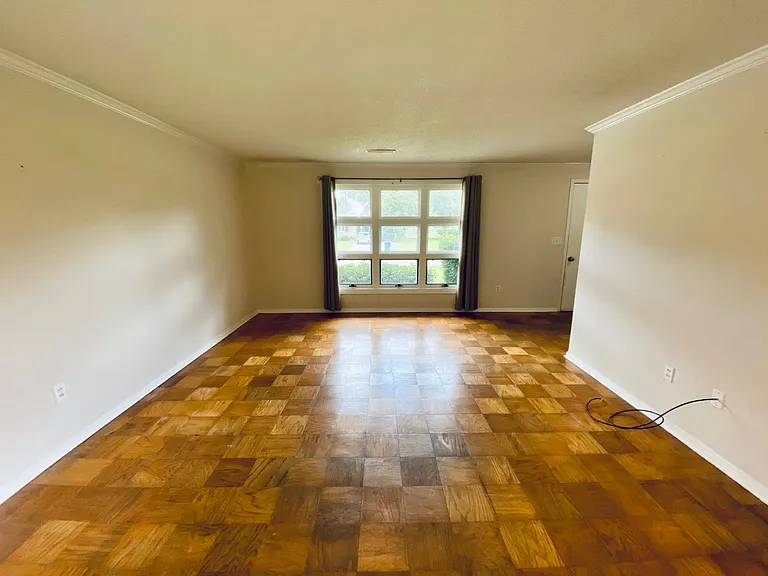 Living room_06162023