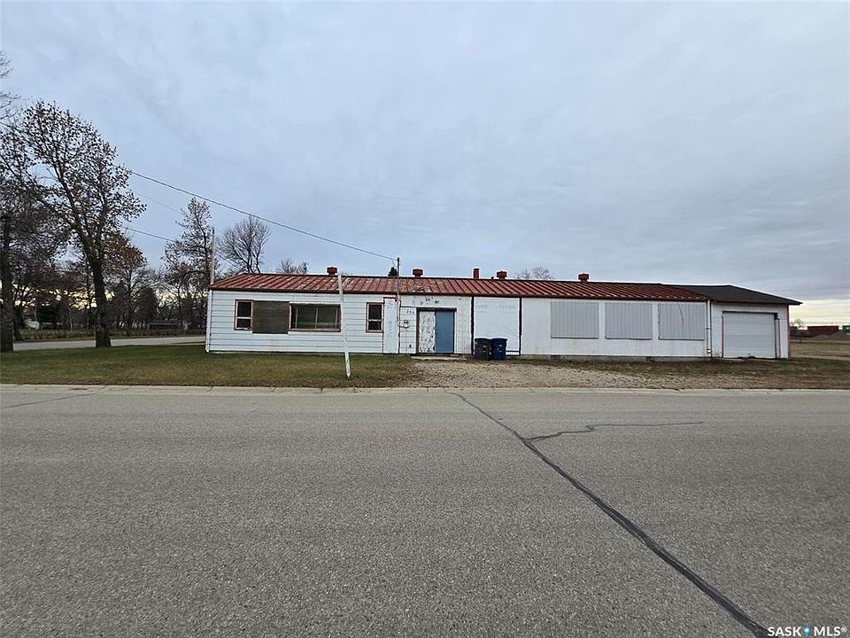 1st image of 250 4th AVENUE