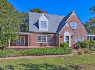 413 E Main Street, Wallace, NC 28466