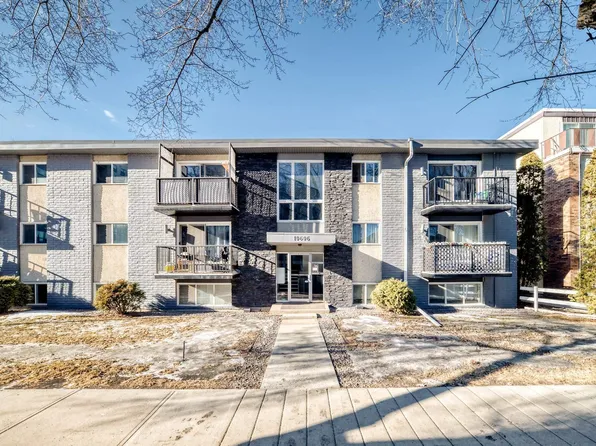 10606 123rd St NW #302, Edmonton, AB T5N 1P2