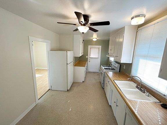 4th image of 743 Indiana St