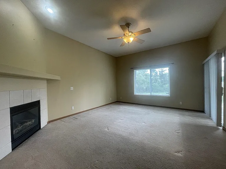 2309 Aberdeen Dr — Photo 6