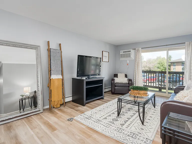 Berrytree Apartments — Photo 2
