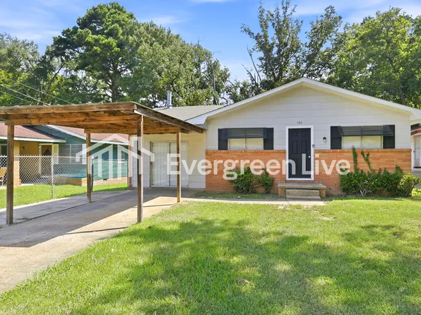 584 Singleton St, Canton, MS 39046