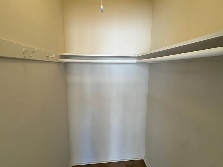 1541 N Detroit St #8 — Photo 8