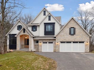 19635 Vine St, Excelsior, MN 55331