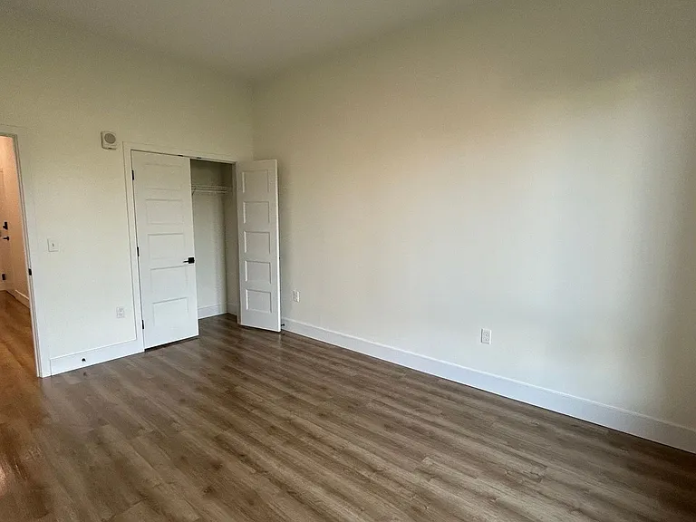 One Park Apartments — Photo 118