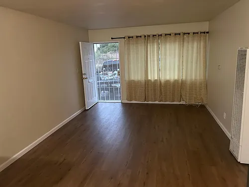 535 Pitta St Photo 1