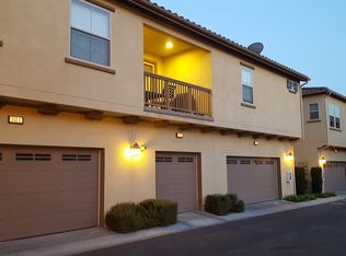 982 Sweetbriar Ln UNIT B, Azusa, CA 91702