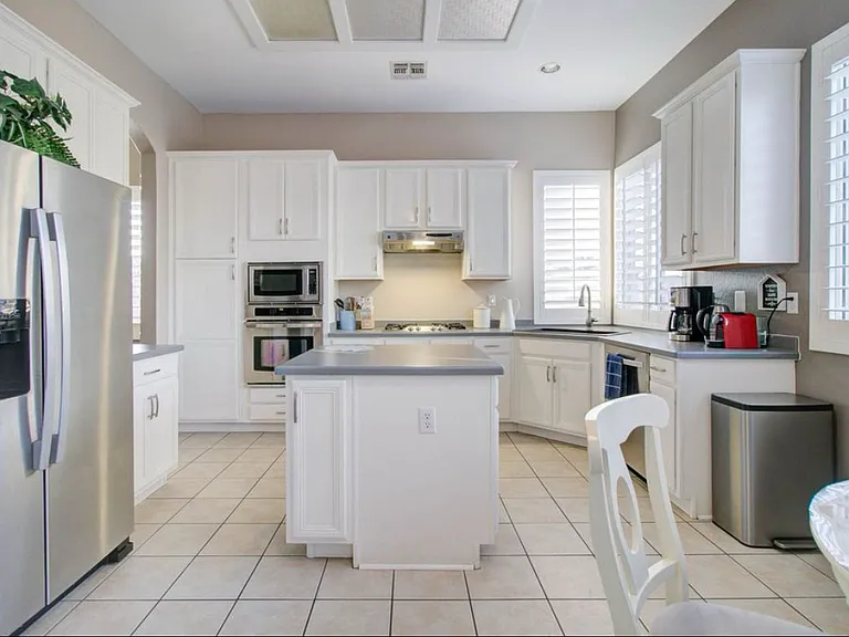 829 S Parkcrest St — Photo 21