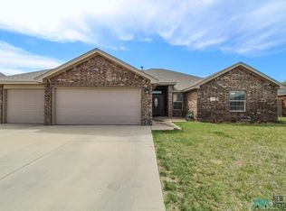 612 Providence Cir, Clovis, NM 88101