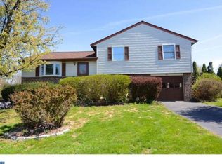 151 Thomas Dr, Wernersville, PA