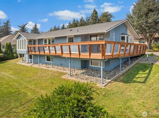 403 17th St, Lynden, WA 98264