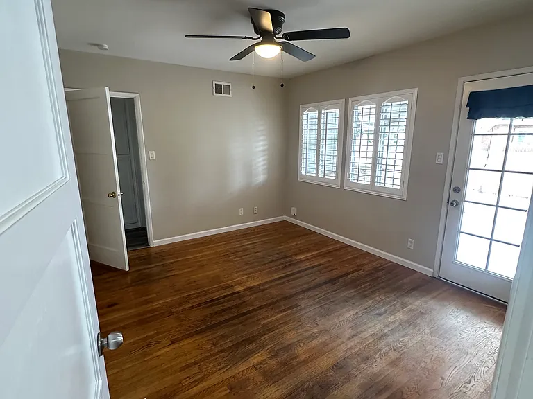 2113 Tamy Ln — Photo 12