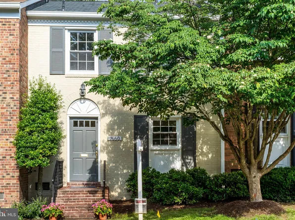 7660 Tiverton Dr #7660, Springfield, VA 22152