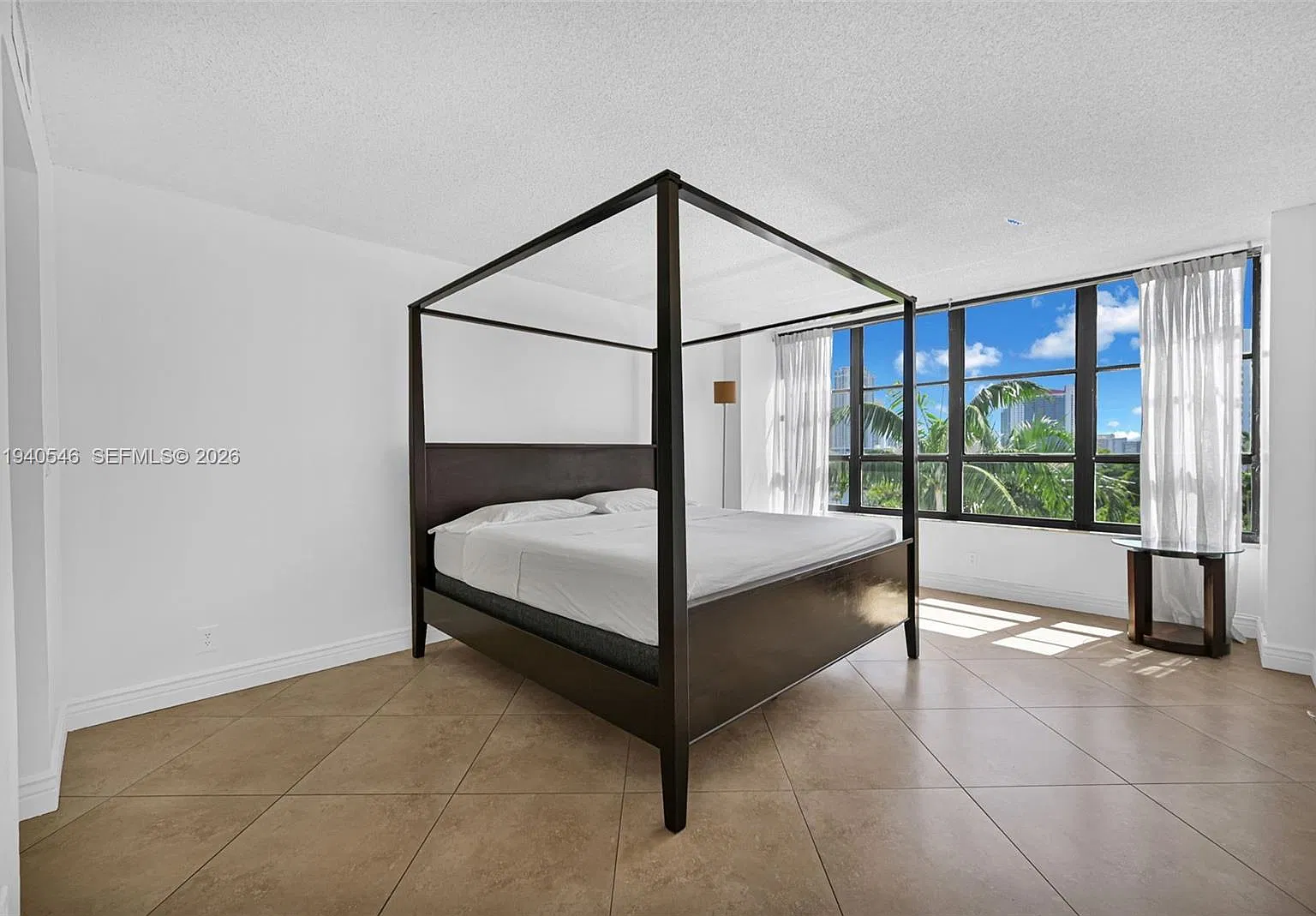 Olympus Condo Phase — Photo 4