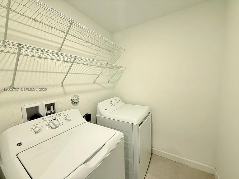 6939 Harbours Edge Ave #6939 — Photo 14