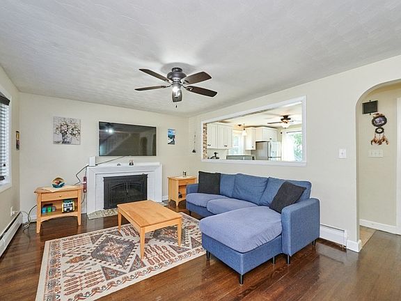 4th image of 28 Verdmont Ave