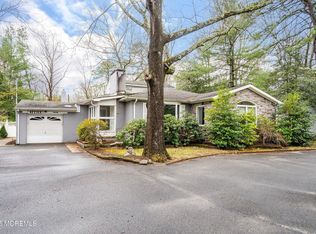 135 W Commodore Blvd, Jackson, NJ 08527