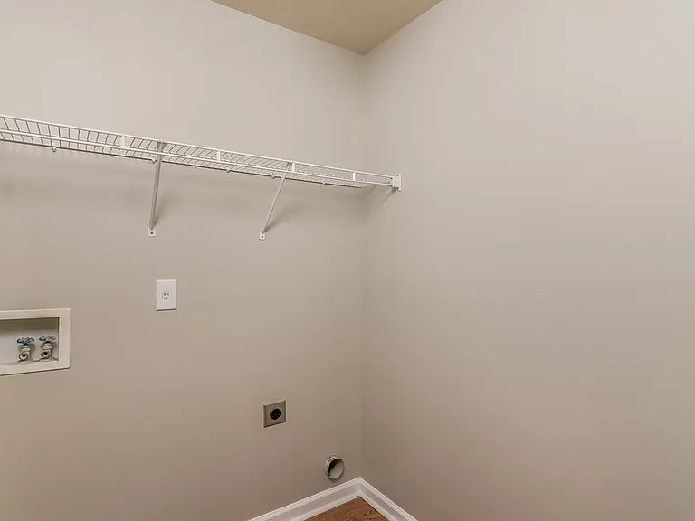 2301 Leighton Way — Photo 13