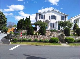 153 Longview Ave, Fairfield, CT 06824