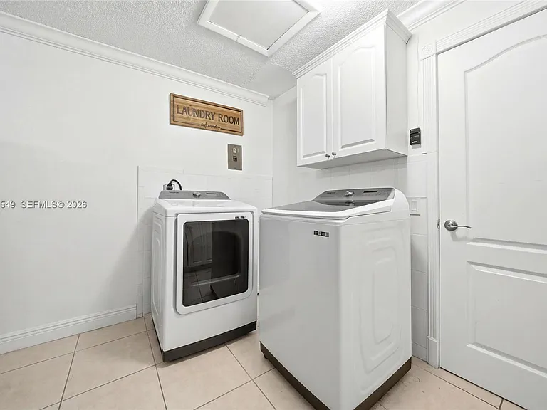 881 NW 133rd Ave — Photo 32