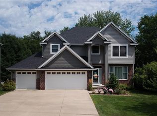 6313 Sudbury Ct, Johnston, IA 50131
