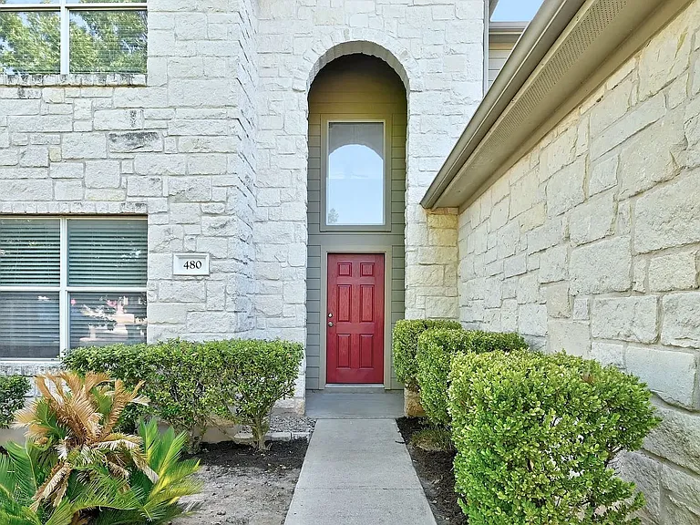 480 Camelia Pkwy — Photo 1