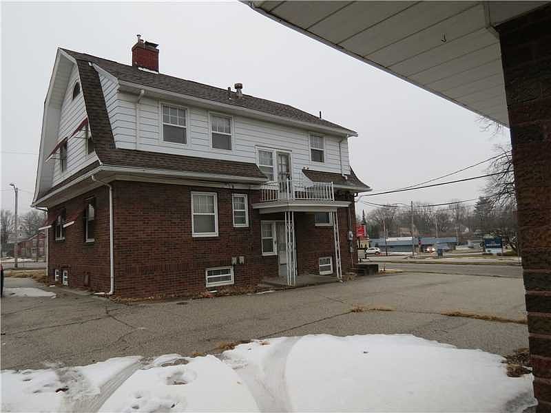 2nd image of 840 7th Ave