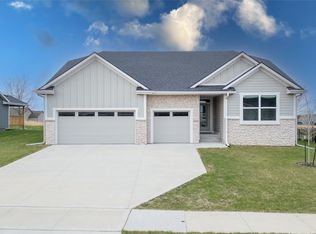 623 NE 55th St, Ankeny, IA 50021