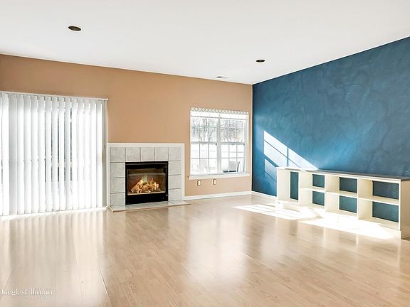 4th image of 130 Willow Wood Dr