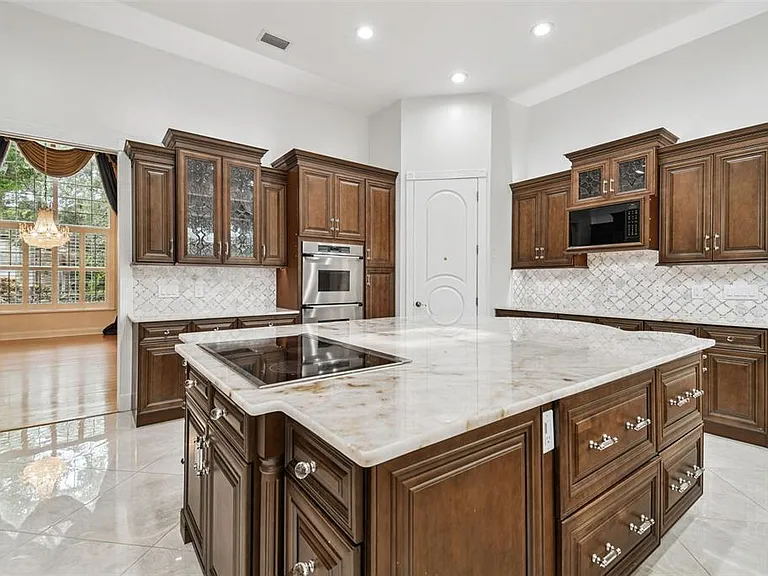 3020 Kensington Trce — Photo 10