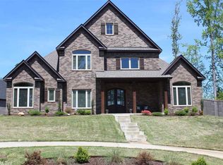 7705 S Shoreline Blvd, Benton, AR 72019
