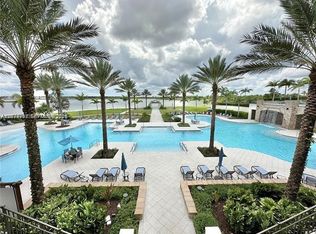 19853 Whispering Creek Rd #18853, Loxahatchee, FL 33470