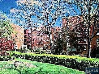1st image of 2340 Linwood Ave #2F-402F