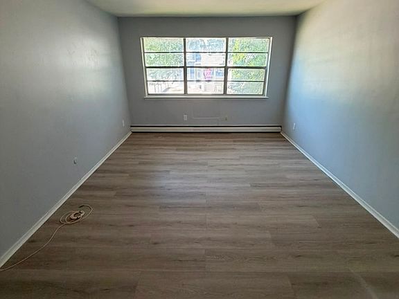 3rd image of 80 N Park St #11